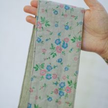 CEINTURE PETITES FLEURS GRIS 10